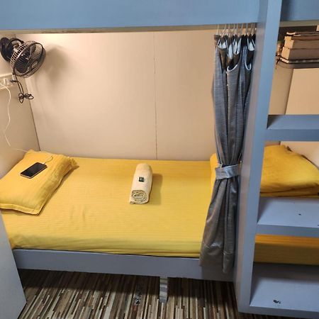 Sinhassan Dormitory Hostel Juhu 孟买 外观 照片
