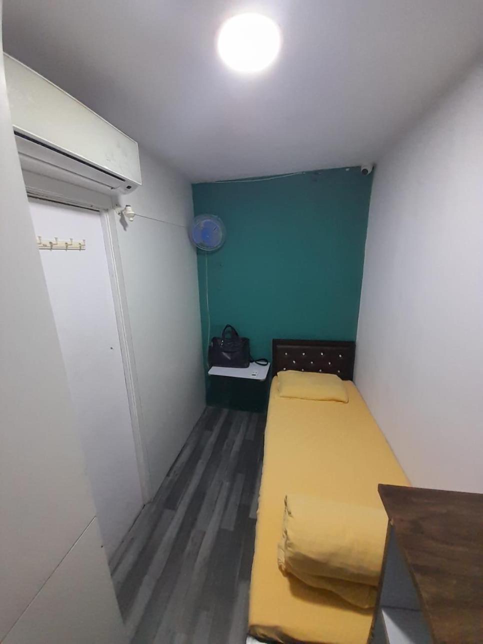 Sinhassan Dormitory Hostel Juhu 孟买 外观 照片