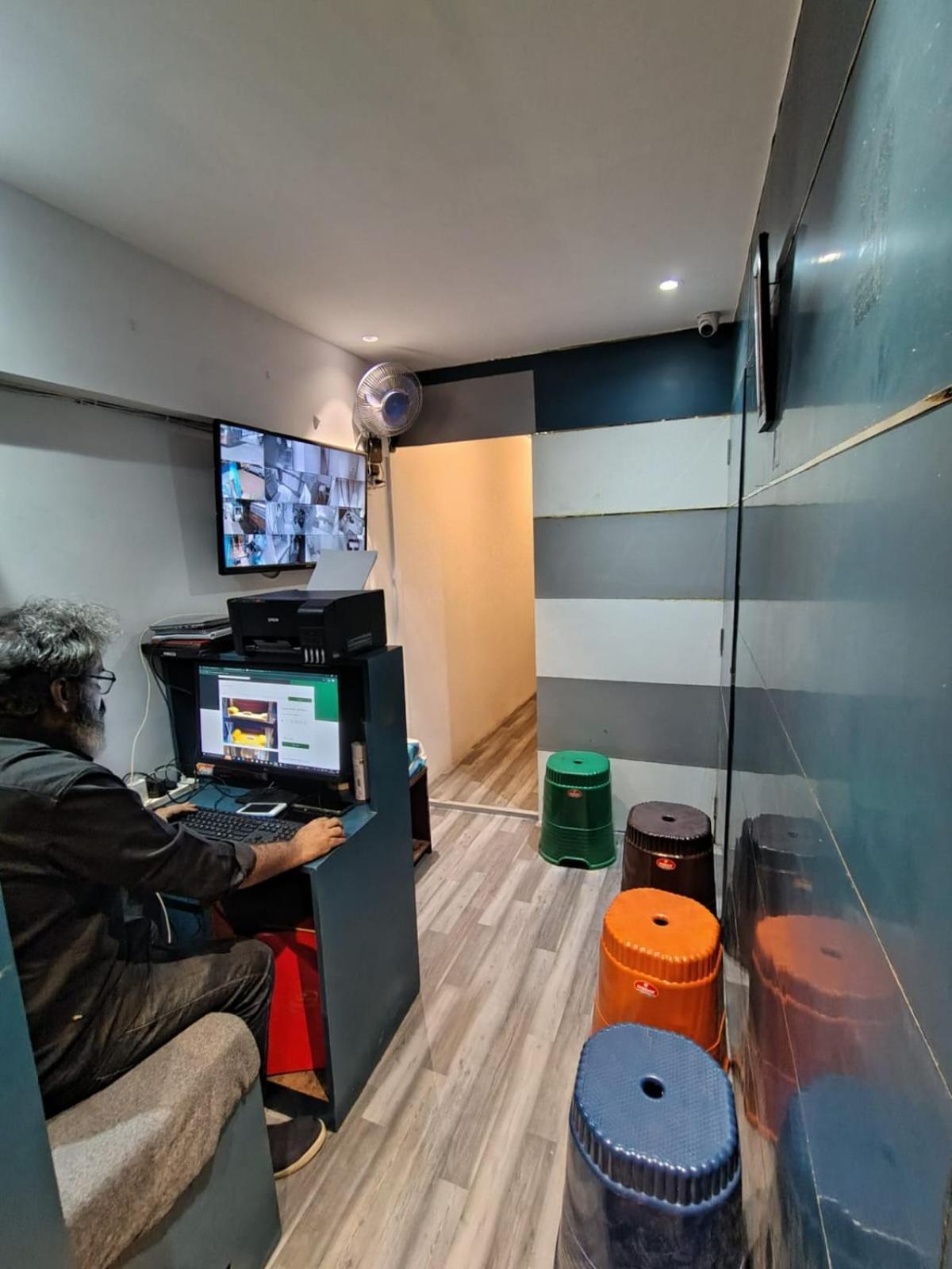 Sinhassan Dormitory Hostel Juhu 孟买 外观 照片